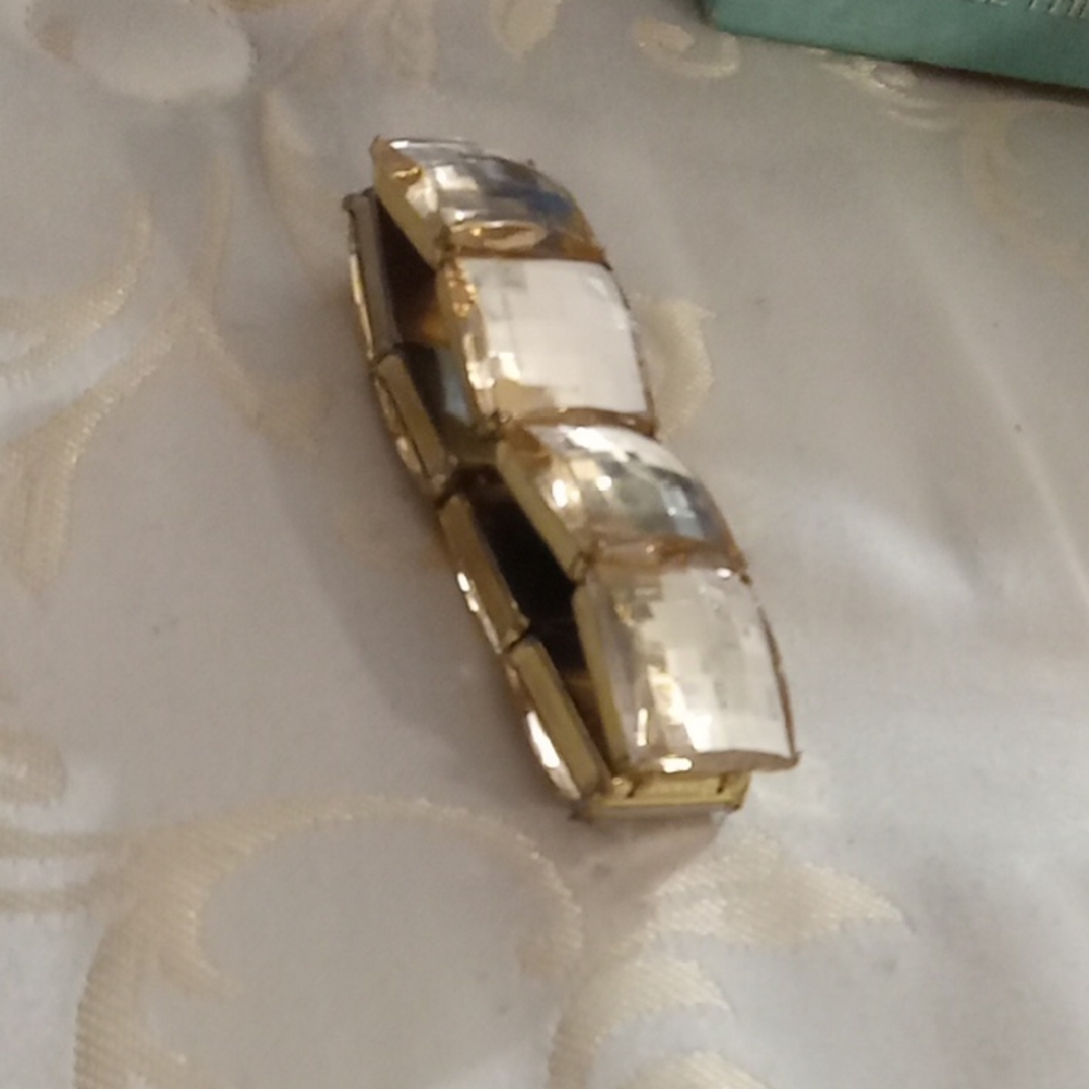 Elegant Gold Bracelet